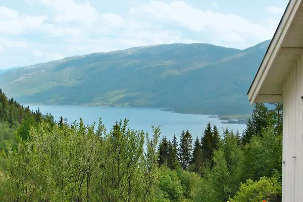 בית נופש Lovely In With Sauna *