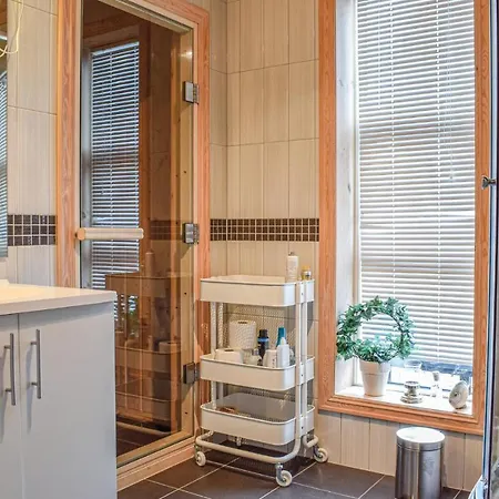 Lovely In With Sauna Holiday home Vradal
